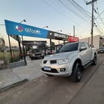 Mitsubishi L200 Triton no pátio da Brick Certo Veículos